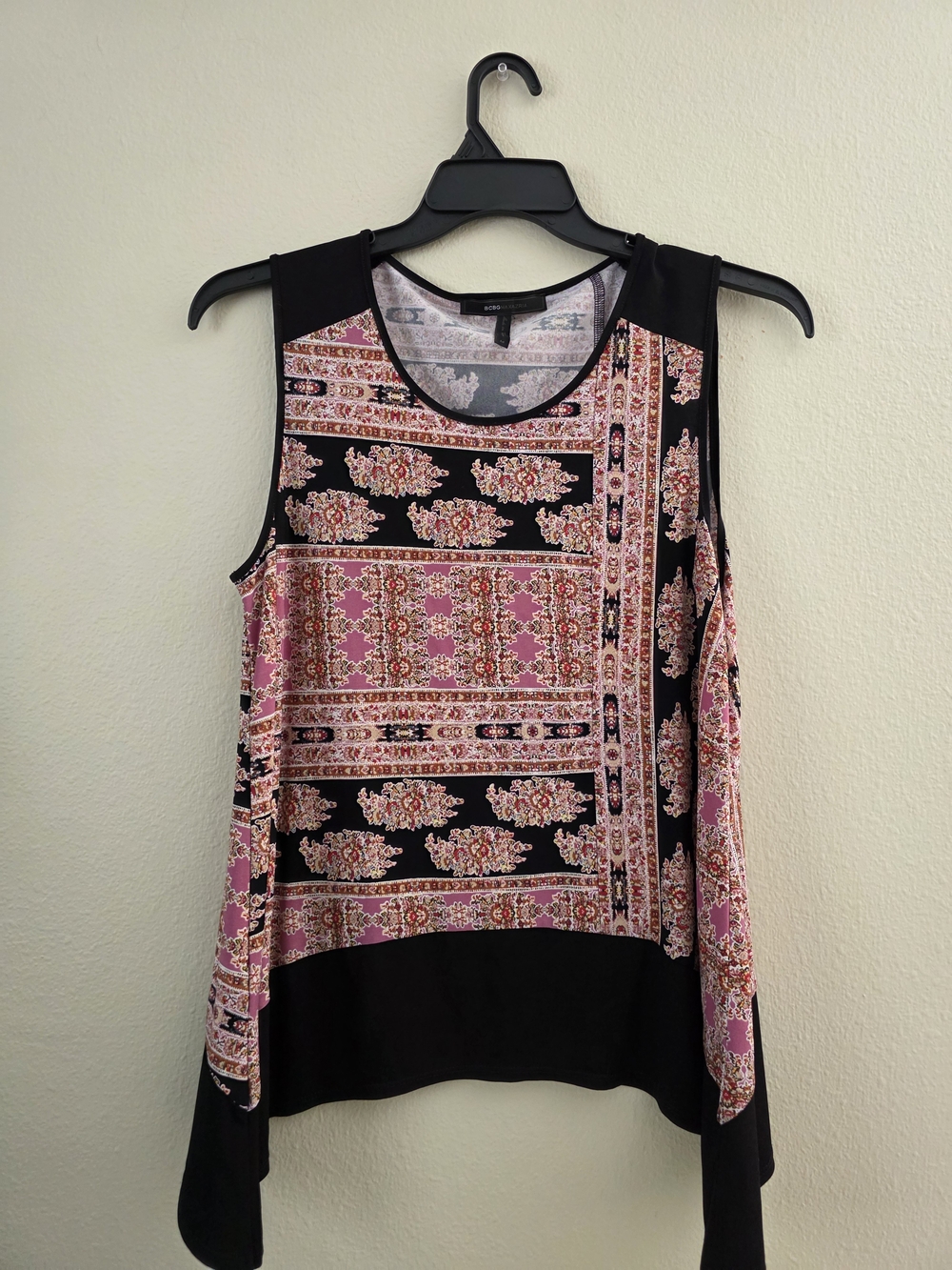 BCBGMaxAzria Pink and Black Printed Sleeveless Tank